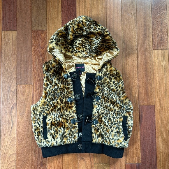 Vintage Forever 21 Faux Cheetah Leopard Fur Hoodie Vest - Picture 5 of 17